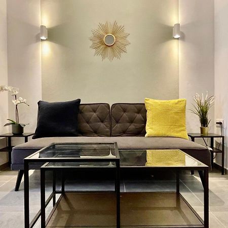 B&B Boutique Two Bedrooms Apartments أثينا المظهر الخارجي الصورة