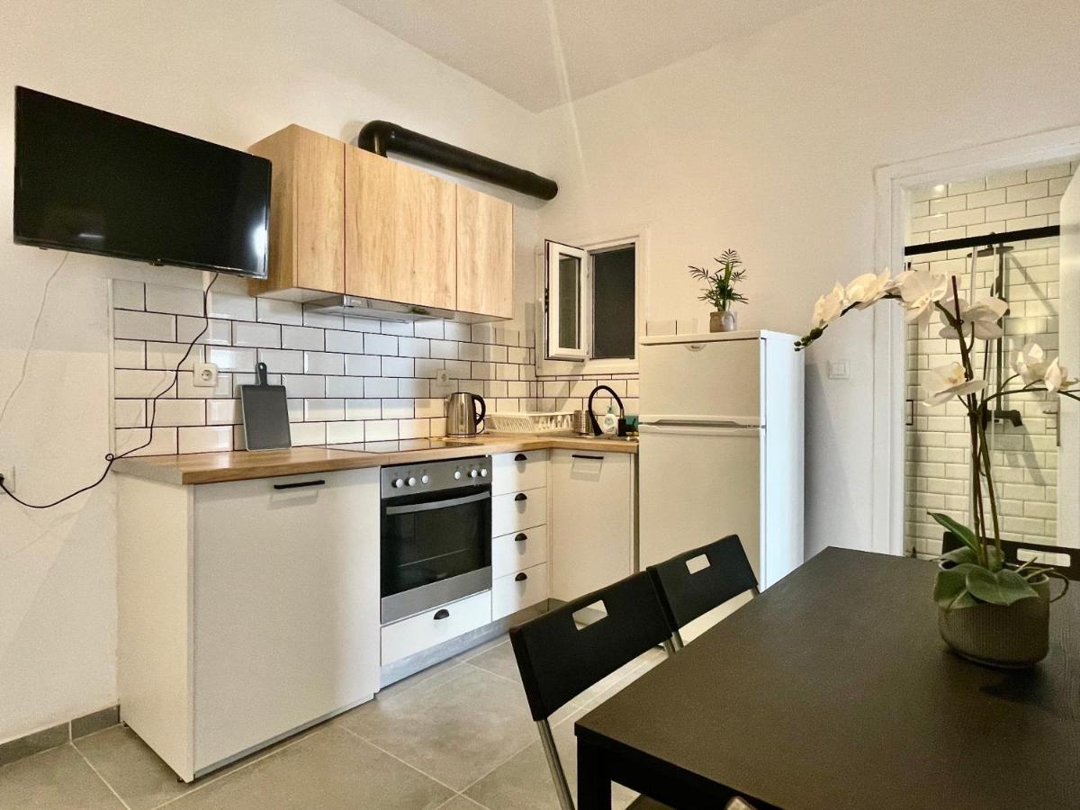 B&B Boutique Two Bedrooms Apartments أثينا المظهر الخارجي الصورة